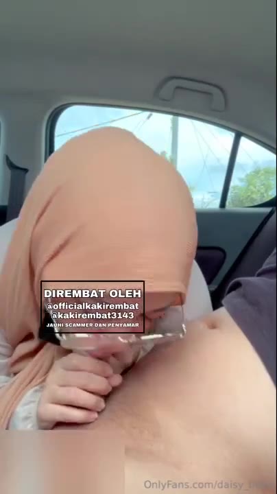 Fake Taxy   Jilbab   DAISY BAE Di Mobil  Mp4
